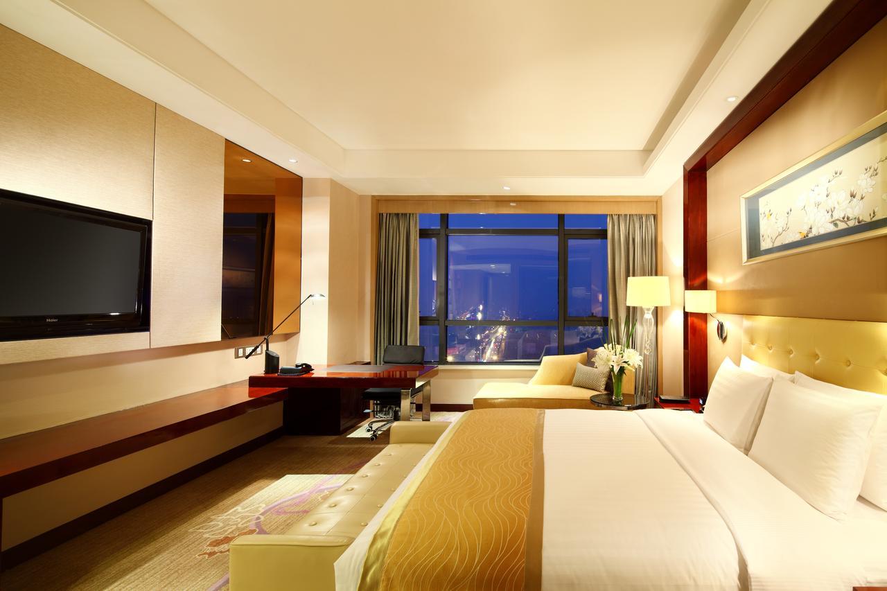 Wanda Realm Taizhou Hotel Taizhou  Exterior photo